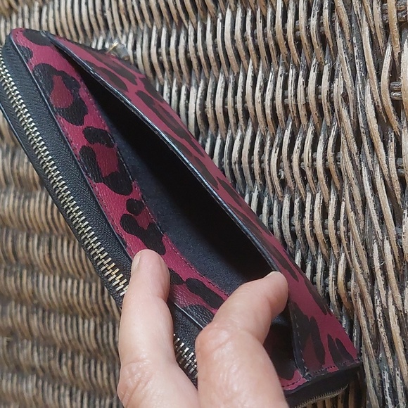 Coach Red and Black Leopard Print Wallet - Picture 6 of 13
